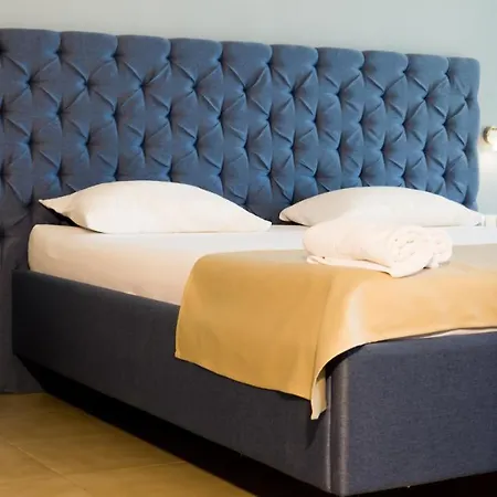 & Tino Sveti Stefan מלון 4*