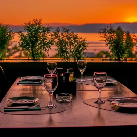 & Tino Sveti Stefan 4*